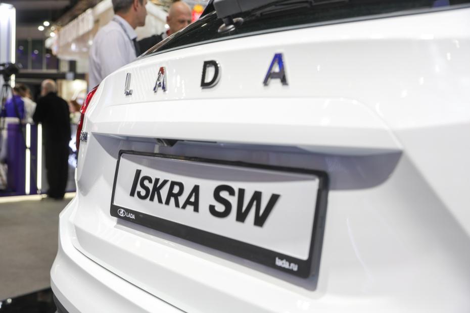 Lada Iskra SW Cross