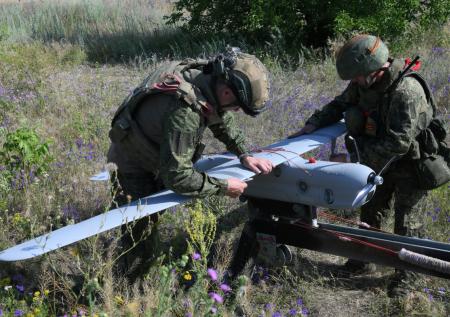 На Западе заявили о «роевой тактике» ВС России по прорыву обороны ВСУ