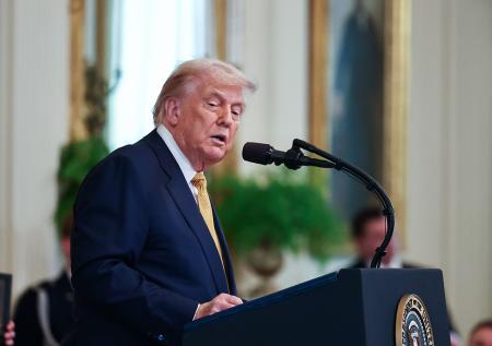 Трампа заподозрили в готовности снова поменять позицию по Украине