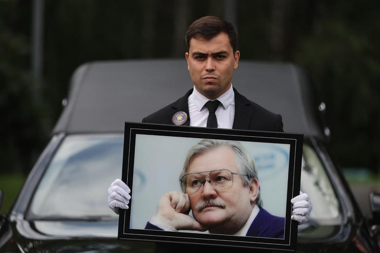 На церемонии прощания с режиссером Юрием Карой