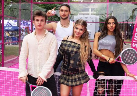 Ольга Бузова и другие звезды сыграли в падел-теннис на VK Fest