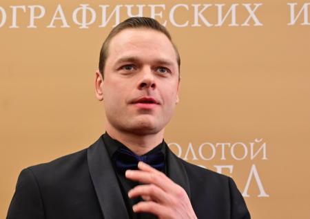 Звезда сериала «Молодежка» рассказал о своих поклонницах