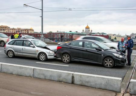 Автоюрист рассказал, как вести себя на дороге при встрече с автохамом