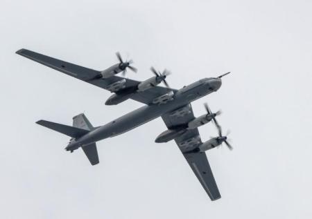 США обнаружили военный самолет ВС России у Аляски