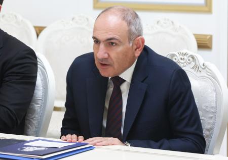 Пашинян направил телеграмму Путину после крушения Ан-24