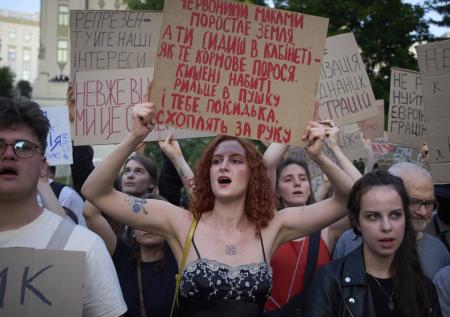 Зеленский ошибся с независимостью НАБУ и усугубил свое положение