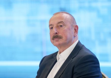 Алиев выразил соболезнования Путину в связи с крушением Ан-24