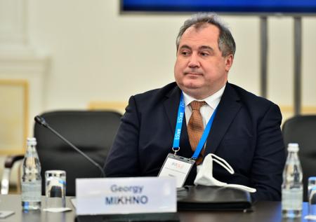 Путин утвердил Георгия Михно на пост посла России в Варшаве