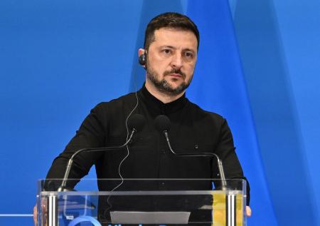 «Кандидат номер один»: военэксперт раскрыл, какую замену готовят Зеленскому