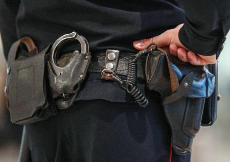 Мужчину привязали к столбу после обвинений в страшном преступлении