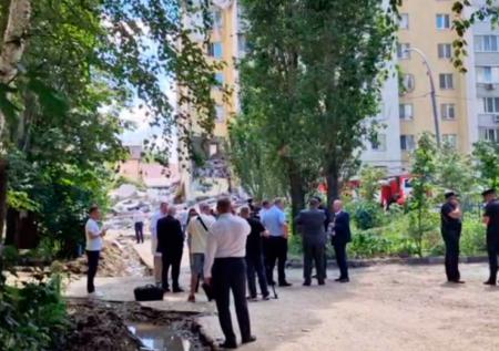После взрыва в многоэтажке Саратова режим ЧС ввели во всем регионе