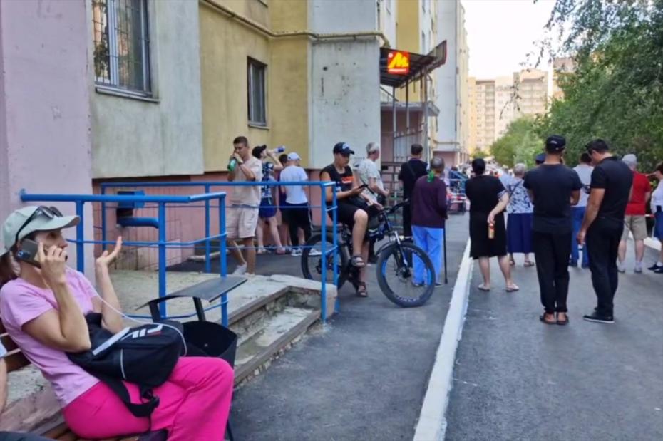 Ситуация после взрыва бытового газа на улице Блинной в Саратове