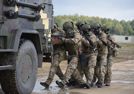 Западу дали совет на фоне предположений о вводе войск НАТО на Украину