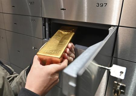 Юрист раскрыл, сможет ли москвичка вернуть отданные мошенникам 5 кг золота