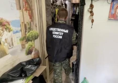 В петербургской квартире нашли три трупа