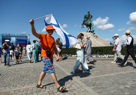 Как проходит День ВМФ в Петербурге 27 июля: визит Путина, парад и салют
