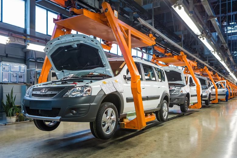 Линия сборки автомобилей на заводе «АвтоВАЗ» в Тольятти