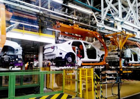 АвтоВАЗ ответил на слухи о четырехдневке и снижении зарплат на 20%