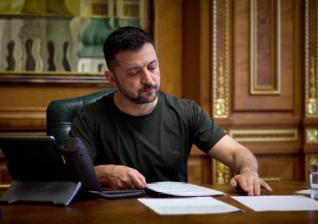 Рогов ответил, где может быть решена судьба Зеленского