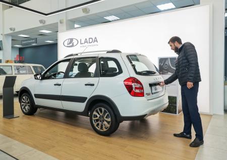 Выдача автокредитов в России резко упала