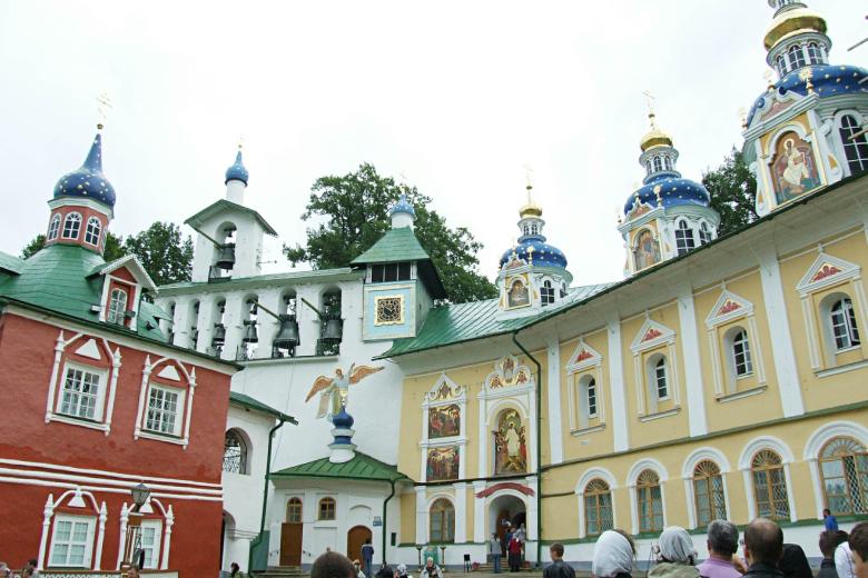 Свято-Успенский Псково-Печерский монастырь