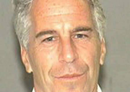 Обнаружены неожиданные письма Эпштейна о погибшем Качиньском