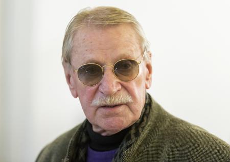 Названы причины госпитализации актера Краско