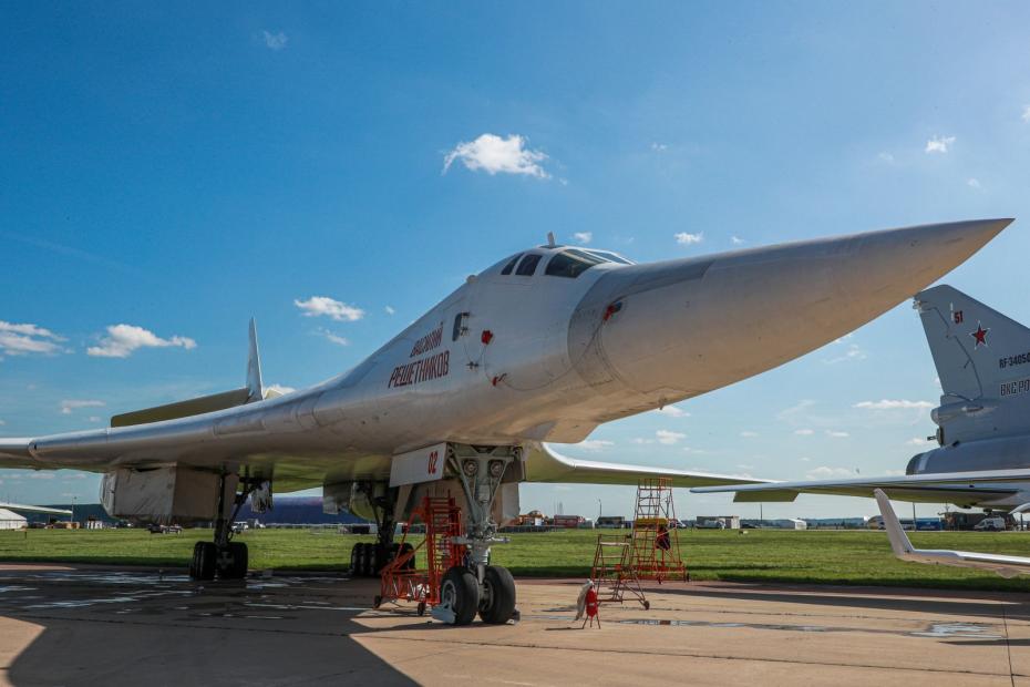 Ту-160