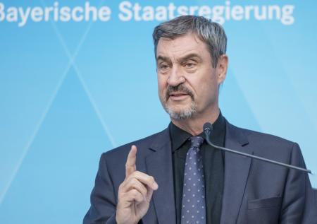 Одна европейская страна пригрозила отменой пособий для украинских беженцев