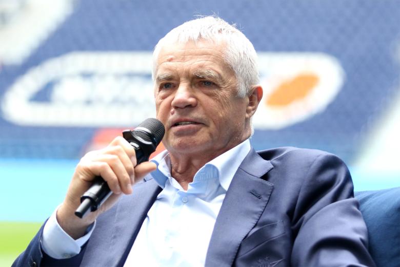Александр Медведев
