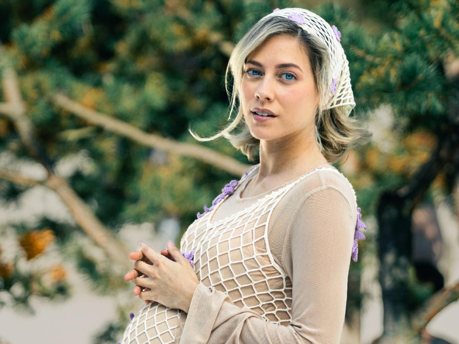 Кадр из сериала «Два холма» (Ольга Веникова)
