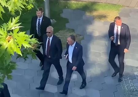 Уиткофф и Дмитриев ушли из «Зарядья» под саундтрек «Фиксиков»