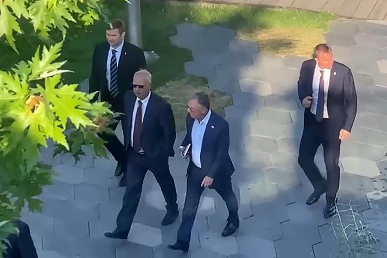Стив Уиткофф и Кирилл Дмитриев в парке «Зарядье»