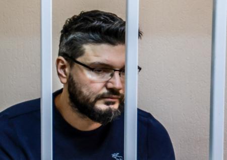 Пасынку Намина продлили срок ареста