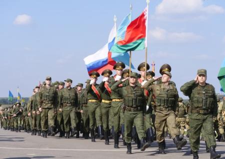 «Сильна только на бумаге»: Польша испугалась учений «Запад — 2025»