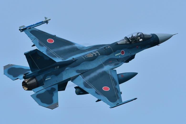 Mitsubishi F-2