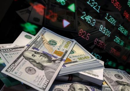 В Минэкономразвития объяснили, чем грозит курс выше 110 рублей за доллар