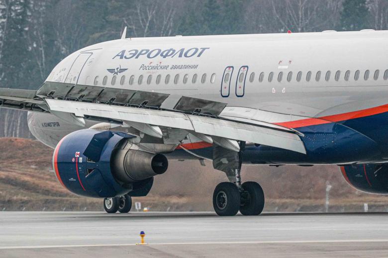Baza: пассажиры «Аэрофлота» почти сутки добирались из Москвы в Геленджик