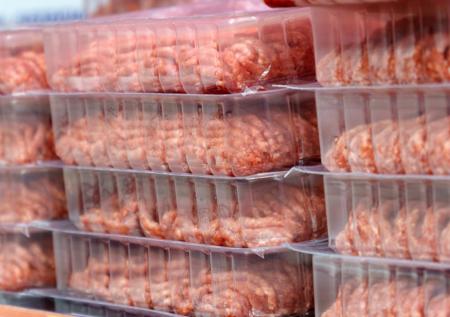 Россиянка похитила из магазина мясо на 11 тысяч рублей