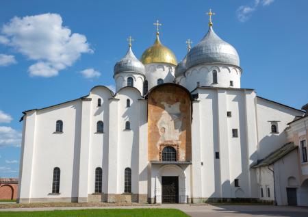 Старейшие действующие храмы России