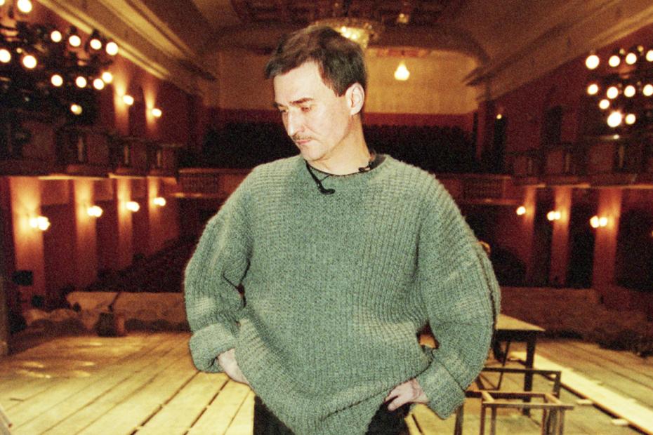 Юрий Николаевич Бутусов в Санкт-Петербургском театре имени Ленсовета, 2002 год
