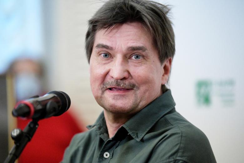 Юрий Бутусов