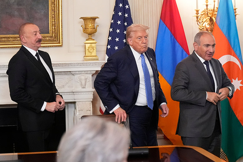 Никола Пашинян, Ильхам Алиев и Дональд Трамп