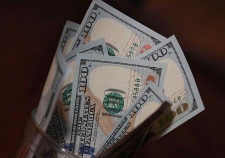Отец начал брать с шестилетней дочери плату за аренду квартиры
