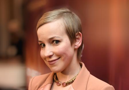 Уехала из России и работает таксисткой в Париже: как живет Мария Шалаева