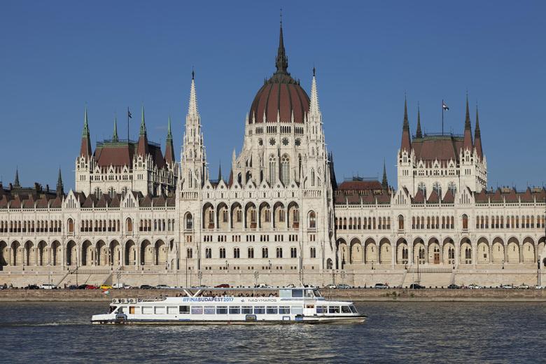 Парламент Венгрии в Будапеште