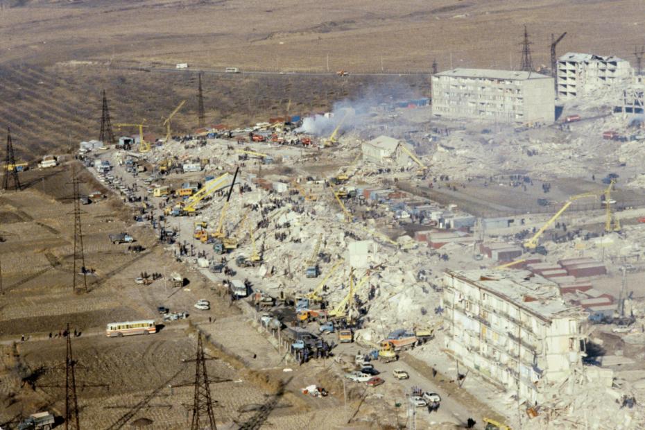 Последствия землетрясения, произошедшего 7 декабря 1988 года на северо-западе Армянской ССР