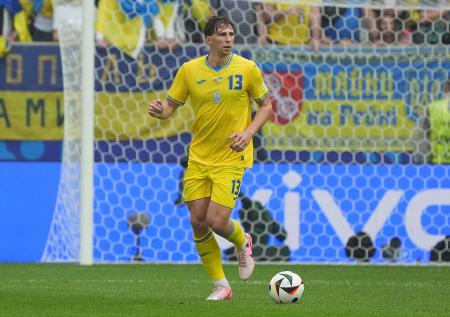 Украинский футболист стал одноклубником Сафонова в «ПСЖ»