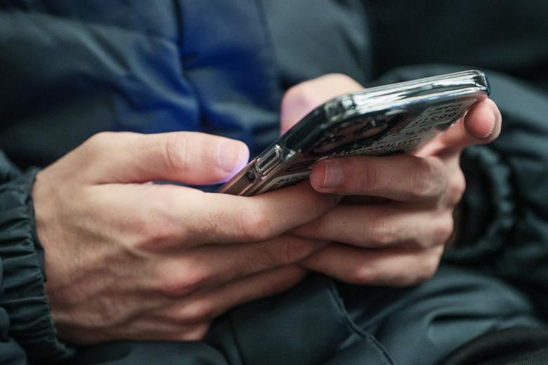 Завис смартфон и не реагирует? Простые способы «оживить» гаджет