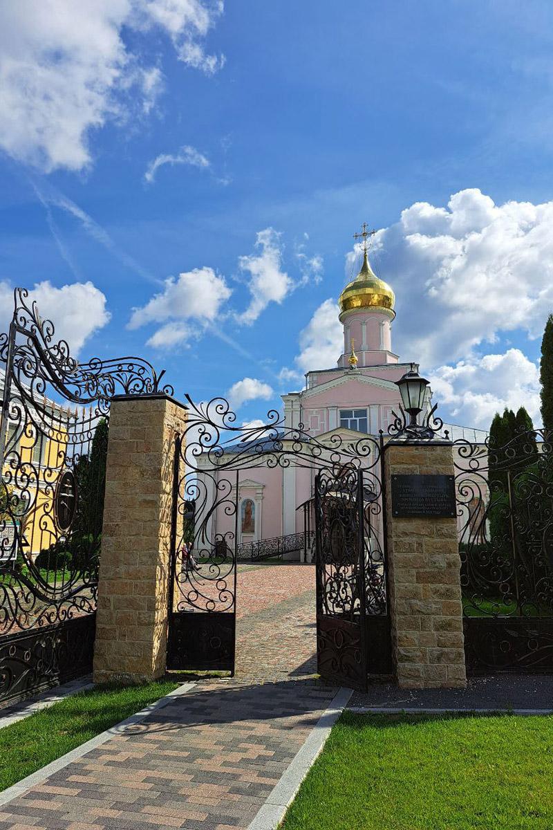 Храм Святой Живоначальной Троицы